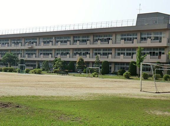 清水台小学校：240m