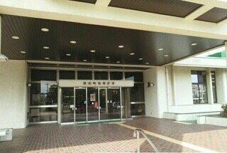松伏町役場：950m