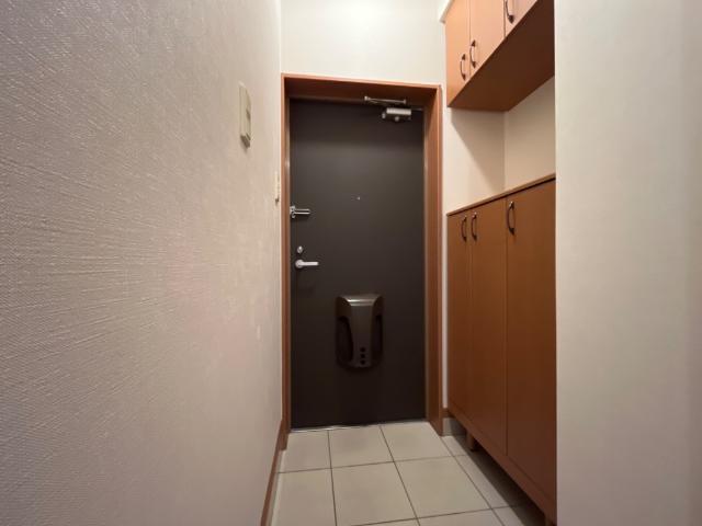 パイン・ツリー 玄関