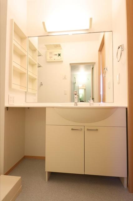 ロイヤルヒル三郷（103） 部屋画像