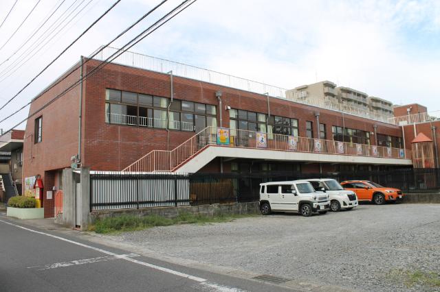 越谷保育専門学校附属吉川幼稚園：417m