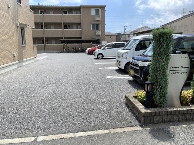 シャルマンドミール　Ａ（101） 駐車場