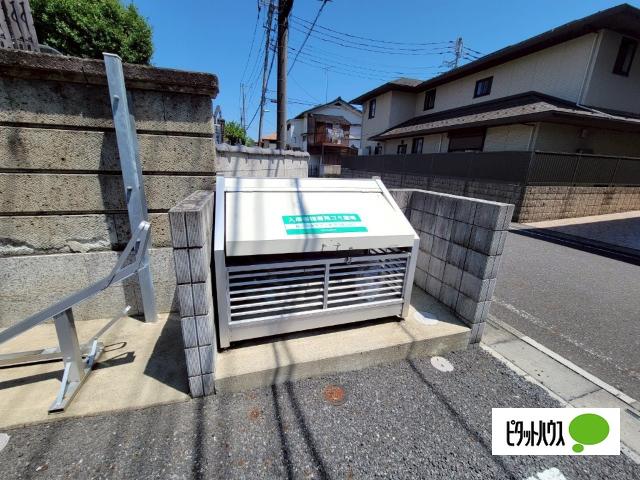 メゾーネ三郷中央（102） 共有部分