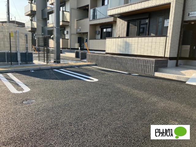 Dアヴァンス高富C（102） 駐車場