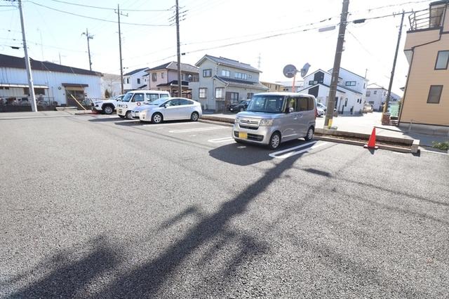 ボヌール（301） 駐車場