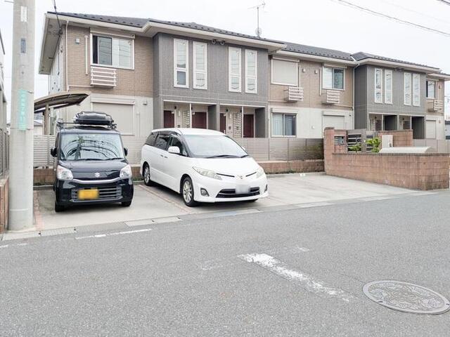 Ｓｐｒｉｎｇ Ｃｏｕｒｔ和（103） 駐車場