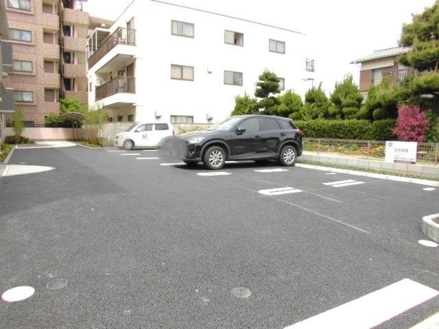 アリエス（201） 駐車場