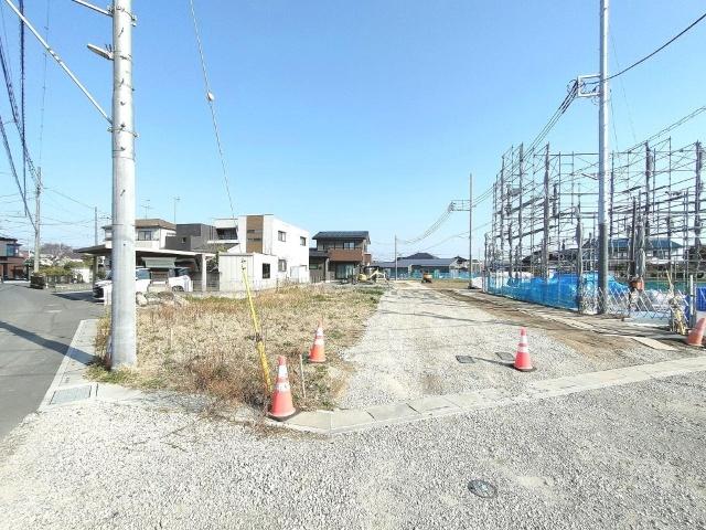 東側が隣地通路となっておりますので、開放感良好です♪