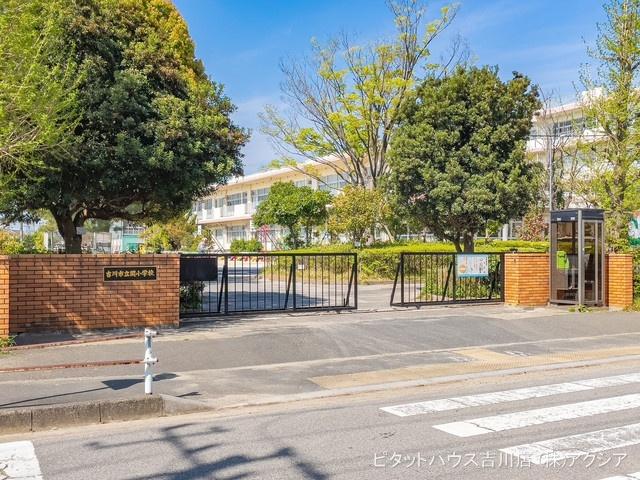 吉川市立関小学校