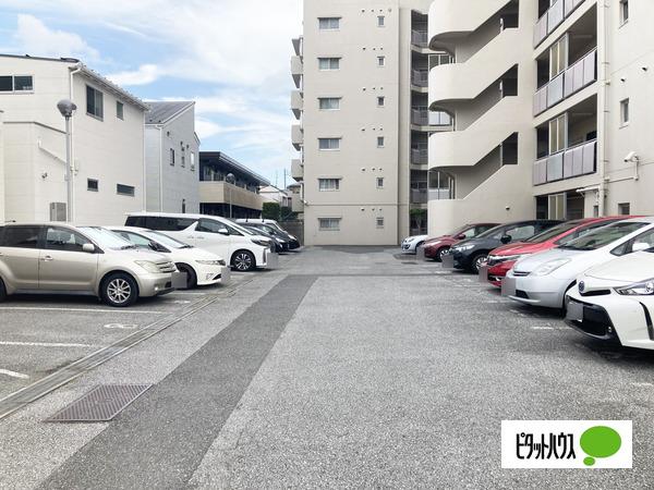 シャルマン南柏 駐車場