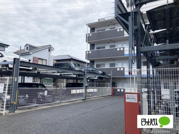 ドメイン越谷ツインヒルズ 駐車場