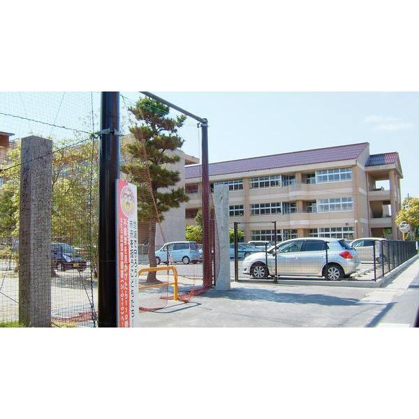 出雲市立塩冶小学校：1457m