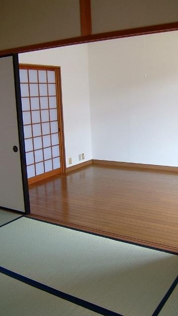 矢田荘（2） リビング