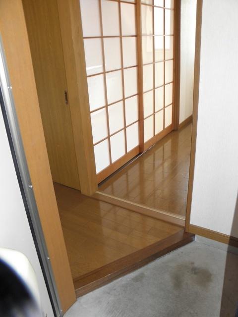 エクシードハイツ（202） 玄関
