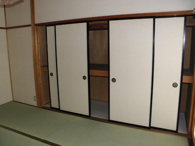 友島荘2号館（202） 収納