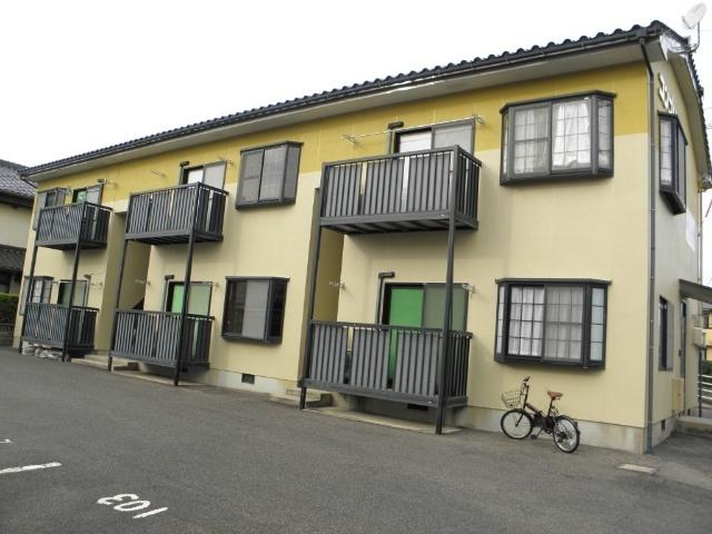コンブリオ（103） 駐車場