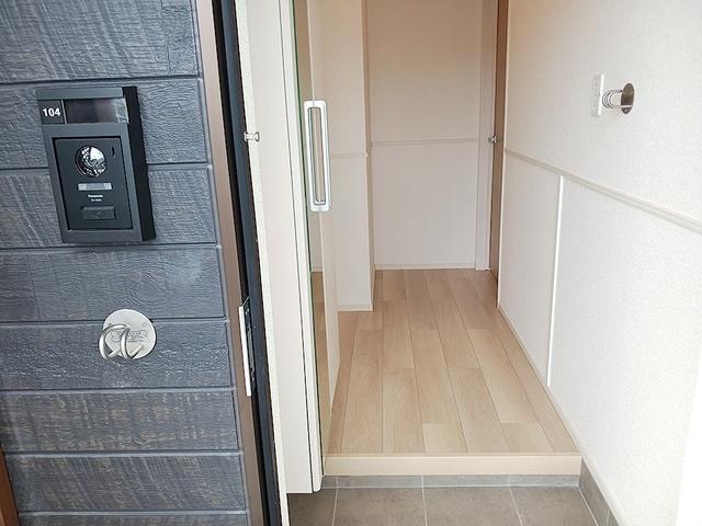 エルヴェ（104） 玄関