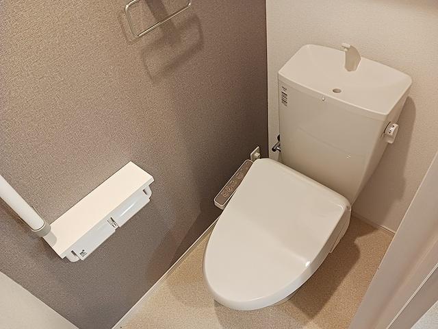 ノイエ　ハイマート（103） トイレ