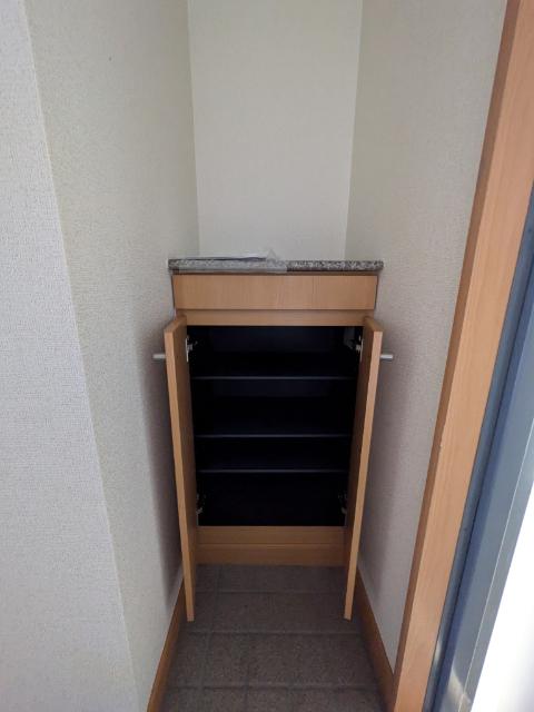 メゾンド西村（105） 収納
