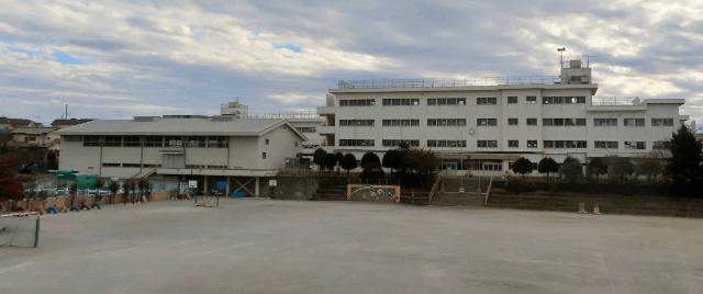 我孫子市立我孫子第一小学校：1284m