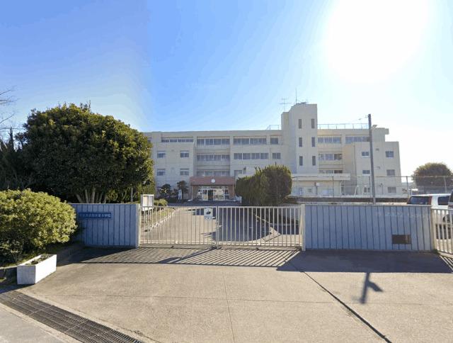 取手市立取手東小学校：401m