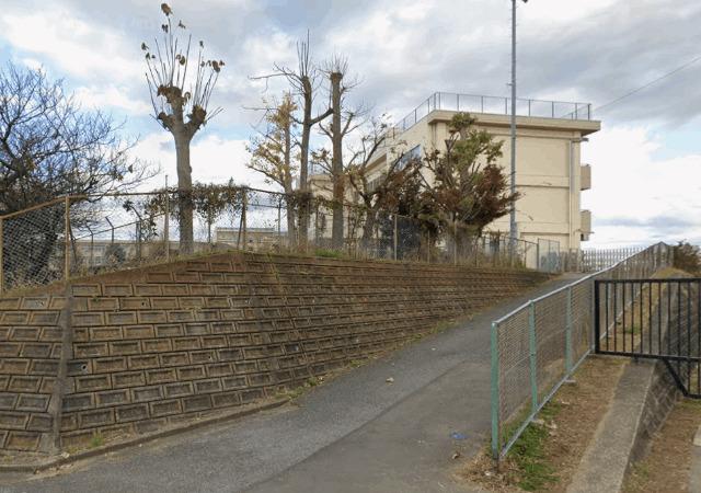 取手市立寺原小学校：761m