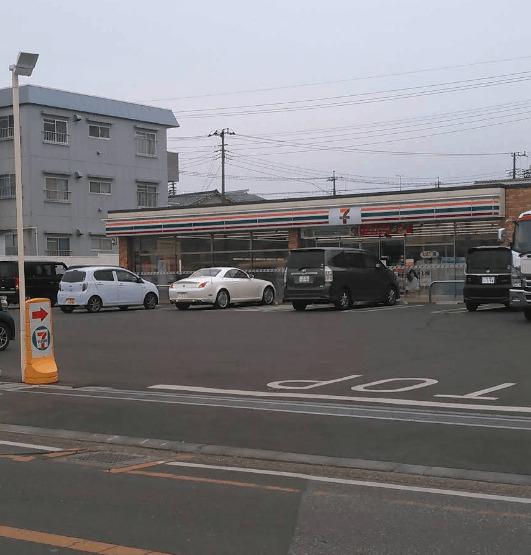 セブンイレブン我孫子柴崎台1丁目店：389m