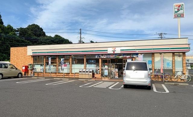 セブンイレブン 印西大森店：700m