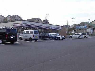 セブンイレブン柏手賀の杜店：350m