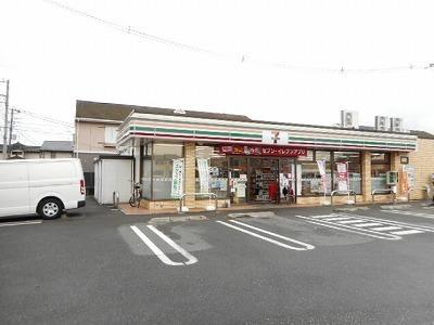 セブンイレブン：450m
