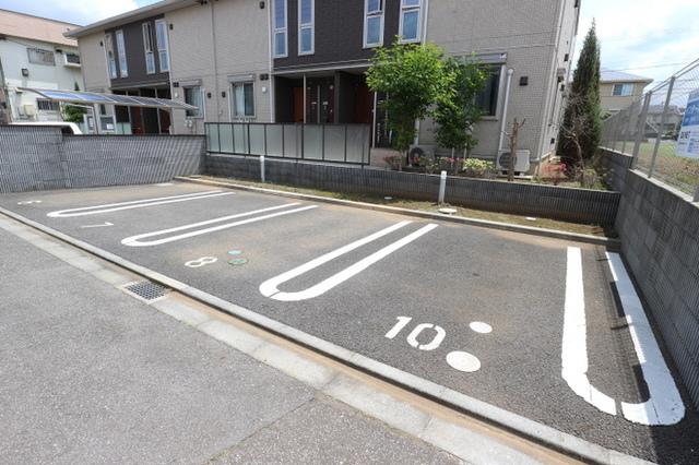 クレールフラッツ天王台（102） 駐車場