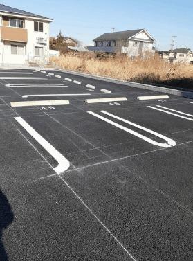クオーレＤ（301） 駐車場