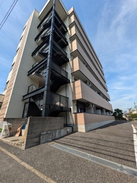 メゾンド西村（105） 外観