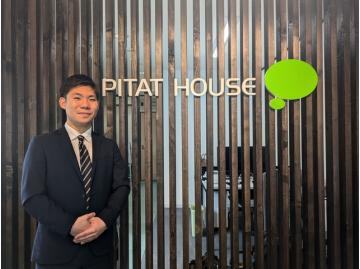 スタッフのサムネイル
