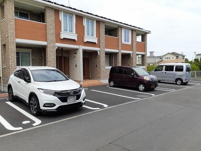 シルバーグラスＦ（103） 駐車場