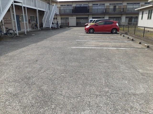 ニューシティ嶋根Ａ（101） 駐車場