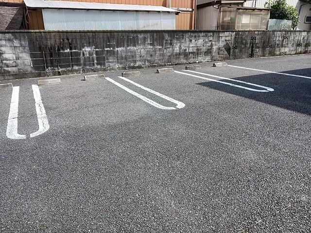 カリーノ　Ｅ（101） 駐車場