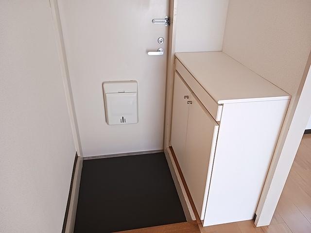 アネックストーコー（105） 玄関
