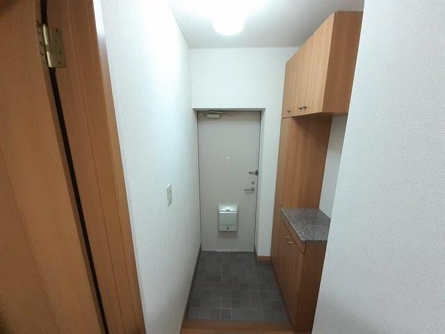 オーブリー（101） 玄関