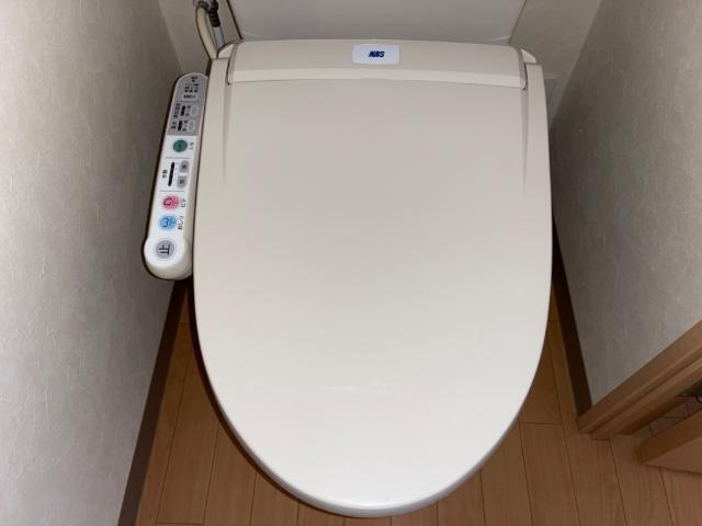 グローブ　コート 部屋画像