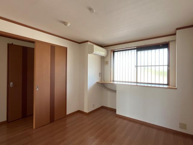 ＫＩＮＧ’Ｓ  ＣＯＡＴ（キングスコート） 部屋画像