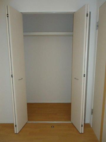 エスタシオン 収納