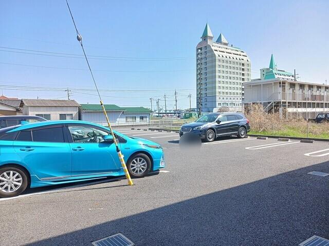 Ｂ．Ｆ．Ｎ　旭Ⅲ（103） 駐車場