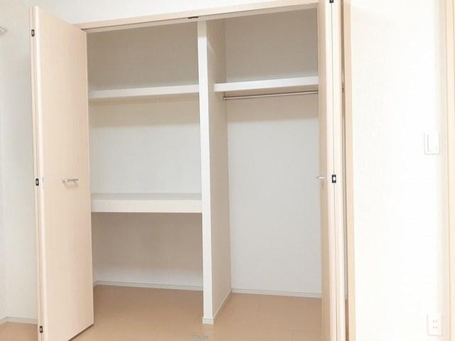 ヴィラ．ローズ　シャロン（102） 収納