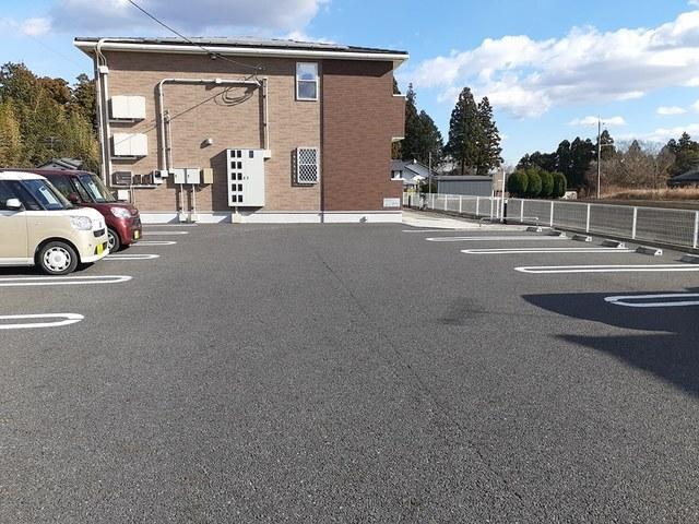グランツ（201） 駐車場