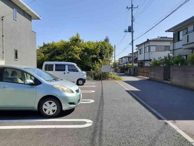 ニューストーンＳ（203） 駐車場