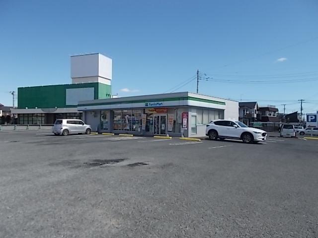 ファミリーマート　若宮店：600m
