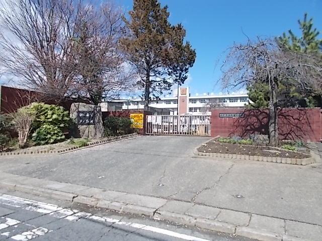 城東小学校：1300m