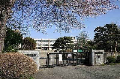 茨城町立長岡小学校：800m