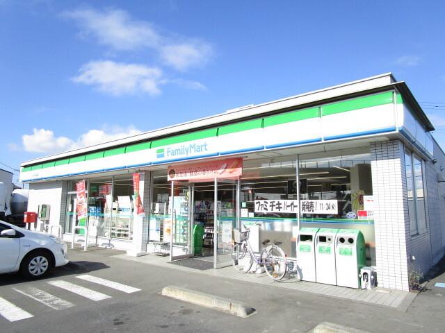 ファミリーマート稲田店：175m